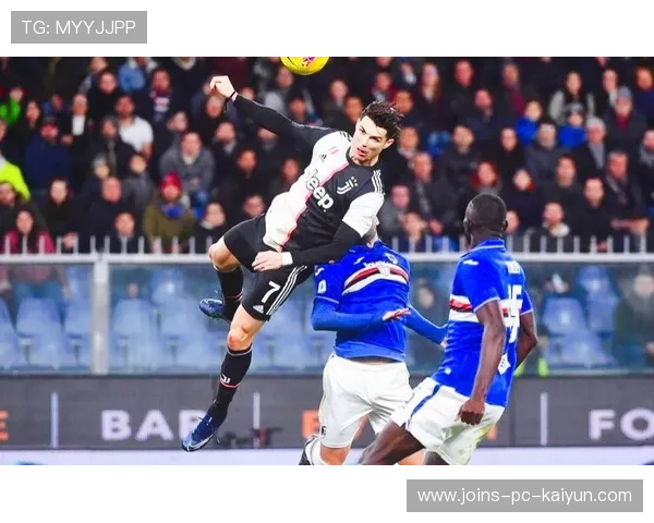 巴萨谋求黄金头球战术升级，瞄准C罗式空中威胁引爆战术革新