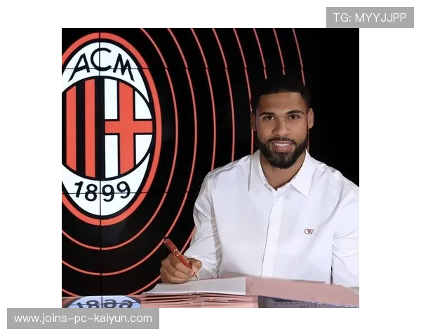 米兰奇克远射劲道十足，足球场上的闪亮新星